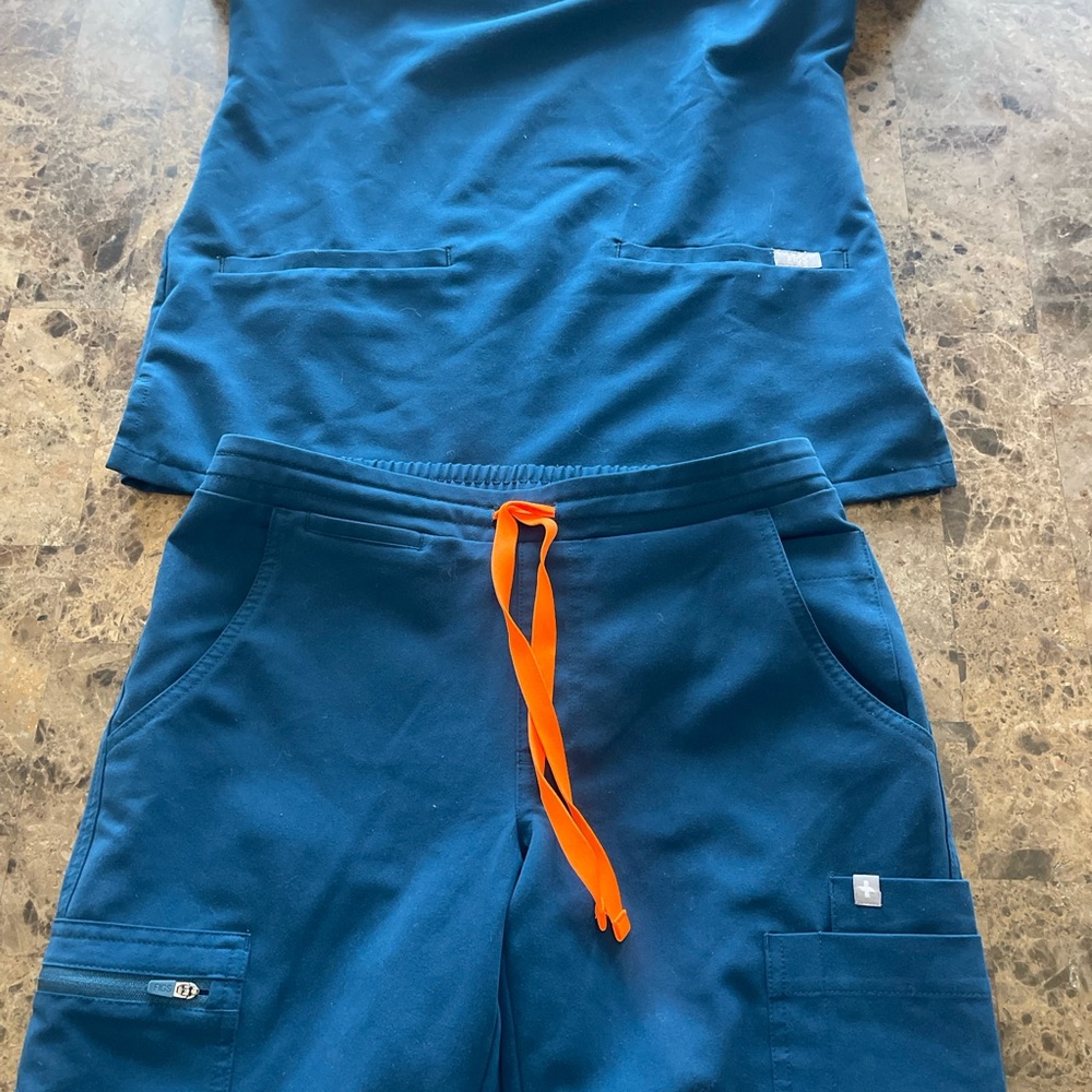 Figs Blue Scrub Set with Orange Drawstring